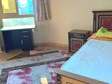 عقارات للإيجار في كامب شيزار، الاسكندرية، 140 متر