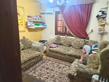 في شارع محمد السباعي، النزهة، 145 متر