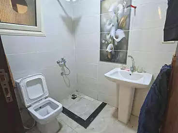 عقارات للبيع في شارع 27، النزهة 2، 150 متر