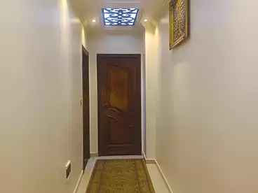شقة بحديقة للبيع في شارع عبد السلام الشاذلي، مدينة دمنهور، 250 متر