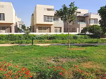 in Cluster 6 - Hyde Park Compound, Hyde Park Compound, 320 sqm