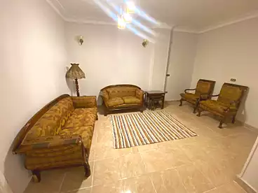 في الحي الرابع، الأحياء، 120 متر