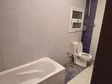 Apartments For rent in Street 100, Tenth Neighborhood, 160 sqm