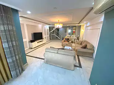 شقق للبيع في كمبوند أشجار دارنا - ام سكويرد، كمبوند بالمعادي، 221 متر