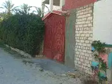 Garden Villa For sale in Kasr Al Quiri St, El Hanouvel, 500 sqm