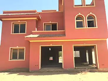 فلل للبيع في كمبوند جولف السليمانيه - شركة مصر للتنمية السياحية، الشيخ زايد الجديدة، 380 متر