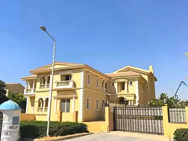 Private For sale in Centre Ville - Hyde Park Compound, Hyde Park Compound, 247 sqm