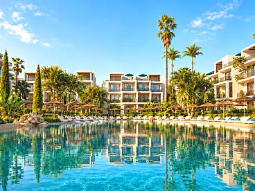 Apartments For sale in One 7 Resort - Kronberg, Hurghada Resorts, 83 sqm