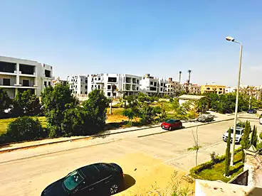 في امتداد غرب الجولف، غرب الجولف، 265 متر