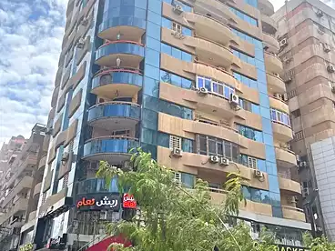 دوبلكس للبيع في شارع محمد حسنين هيكل، مدينة نصر، 780 متر