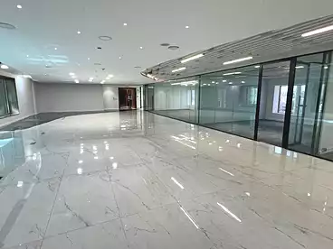 Administrative For rent in Northern 90th St., 90th Street, 600 sqm