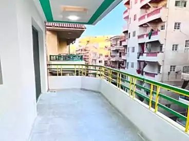 شقق للبيع في الكيلو 21، العجمي، 130 متر