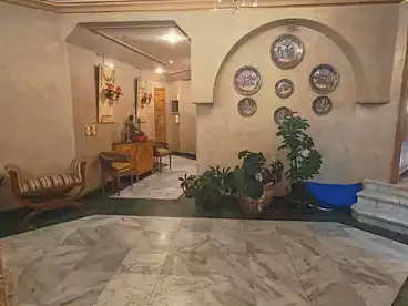 شقق للبيع في ميدان المساحة، الدقي، 300 متر