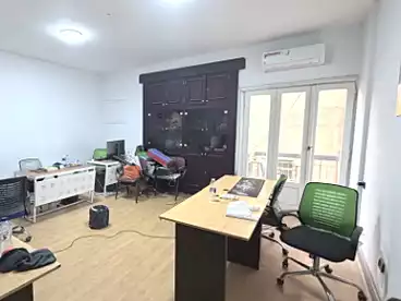 إداري للبيع في المعادي، القاهرة الكبرى، 225 متر