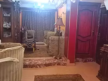 للبيع في شارع العشرين، فيصل، 150 متر