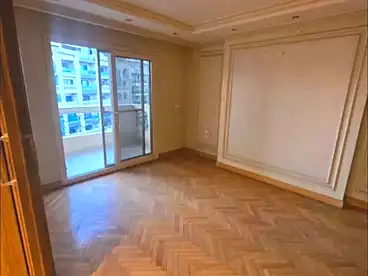 Apartments For rent in Mohammed Fawzi Moaz St., Smouha, 242 sqm