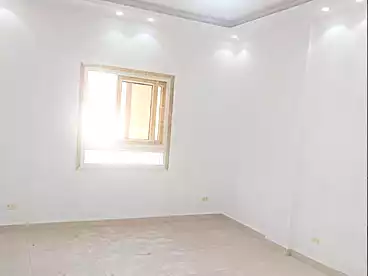 شقق للبيع في محرم بك، الاسكندرية، 100 متر