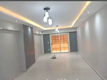 Apartments For sale in Mostafa Fahmy St., Helwan, 190 sqm