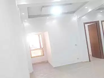 شقق للبيع في محرم بك، الاسكندرية، 100 متر