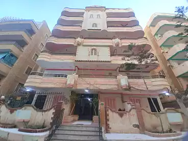 Apartments For sale in Shatee El Nakheel, Al Agamy, 165 sqm