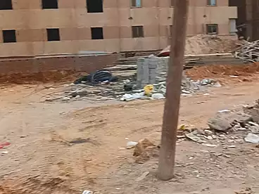 في الرماية، الهرم، 160 متر