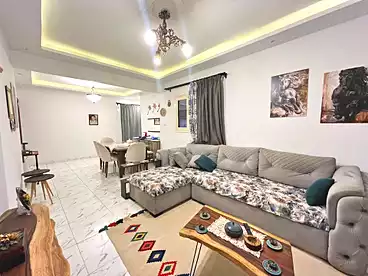 شقق للبيع في شارع جمال عبد الناصر، فيكتوريا، 135 متر