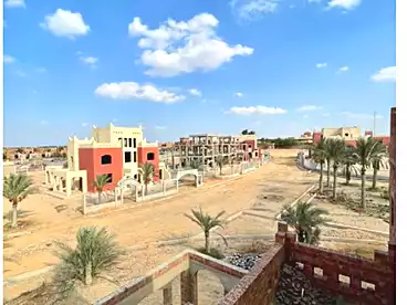 في منطقة ال 257 فدان، مدينة سفنكس الجديدة، 300 متر