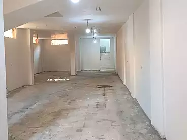 تجاري للإيجار في مجاورة 33، 15 مايو، 130 متر