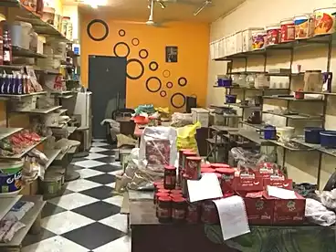 Shops For sale in Helmeyat El Zaytoun, El Zaytun, 70 sqm
