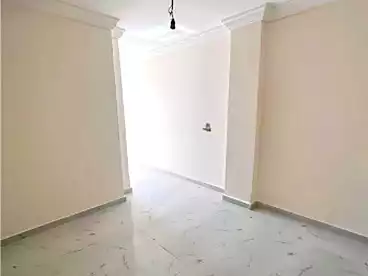 Apartments For sale in Kanal Al Mahmoudeya Al Bahri St, Moharram Bey, 125 sqm
