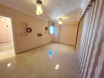 شقق للبيع في شارع محمود العيسوي، ميامي، 100 متر