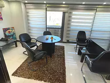 مكاتب للإيجار في شارع اللاسلكي، المعادي الجديدة، 200 متر
