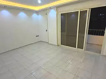 شقق للبيع في شارع ترسا، الطالبية، 130 متر