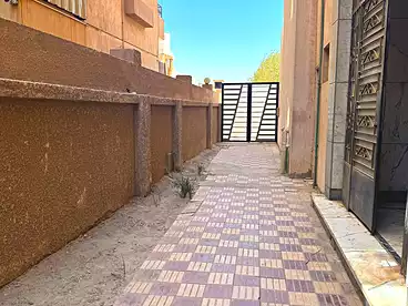 عقارات للبيع في شارع 31، الحي الخامس، 130 متر