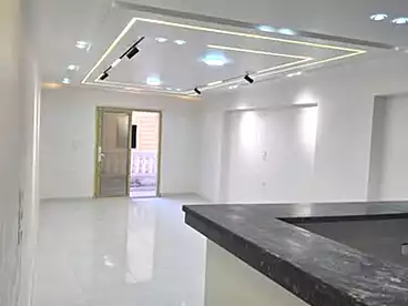 شقق للبيع في شارع المجزر الالي، اللبيني، 140 متر