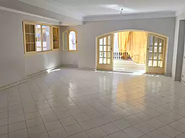شقق للبيع في شارع البشوات، بيانكي، 140 متر