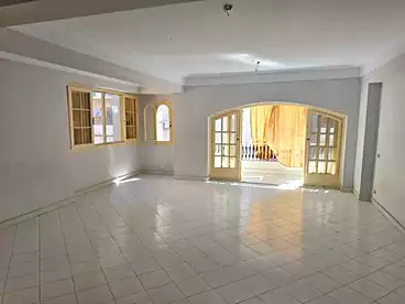 شقق للبيع في شارع البشوات، بيانكي، 140 متر