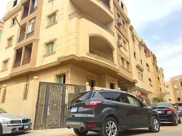 Apartments For sale in Abo El Hawl 2, Gardenia Heights - Abo El Hawl, 180 sqm