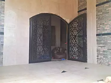 For sale in William Makram Ebeid St., South Academy (G), 1200 sqm