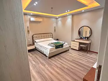 شقق للإيجار في شارع ذاكر حسين - الميثاق، مدينة نصر، 225 متر