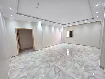 Apartment with Garden For rent in El Andalus 1, El Andalus, 160 sqm