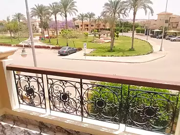 Villas For rent in Royal City Compound - Al Babtain Group, Compounds in Sheikh Zayed, 250 sqm