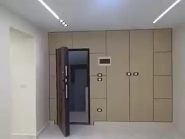 شقق للبيع في شارع خليل حماده، سيدي بشر بحري، 130 متر