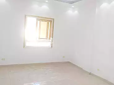 شقق للبيع في محرم بك، الاسكندرية، 100 متر
