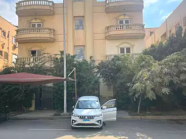 Apartments For sale in Abou Obaida Ibn El-Garah St., El Yasmeen 5, 350 sqm