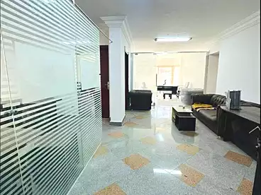 إداري للإيجار في شارع النصر، المعادي الجديدة، 200 متر