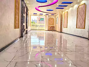 شقق للبيع في شارع المجزر الالي، اللبيني، 200 متر