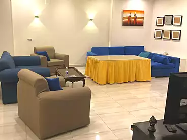 في شارع مصدق، الدقي، 200 متر