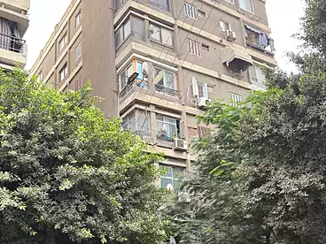 Building For sale in Abd El Aziz El Beshri St., Merryland, 1500 sqm