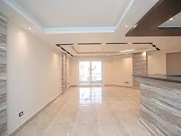 في شارع محمد رشيد، كينج مريوط، 150 متر